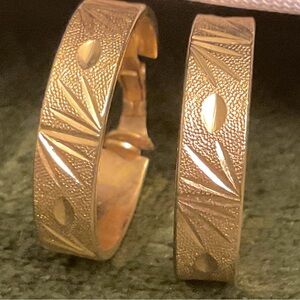 Vintage Lewis H Segal Clips Hoop Earrings - Gold Tone Diamond Cut Design Signed